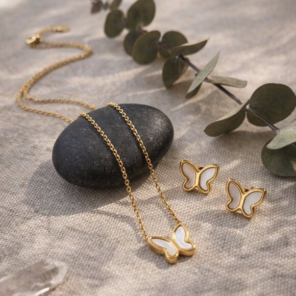 18K Gold Plated Mother Of Pearl Butterfly Necklace And Stud Earrings Set Spring - Picture 10 of 16